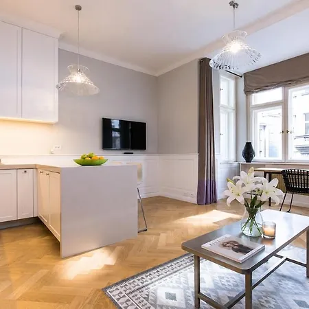 Luxury In The Jewish Quarter Of